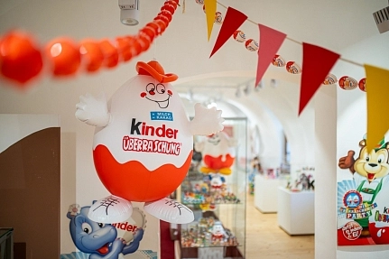 HRAVÝ SVĚT KINDER VAJÍČKA