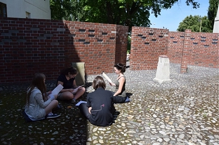 Holokaust z regionální perspektivy